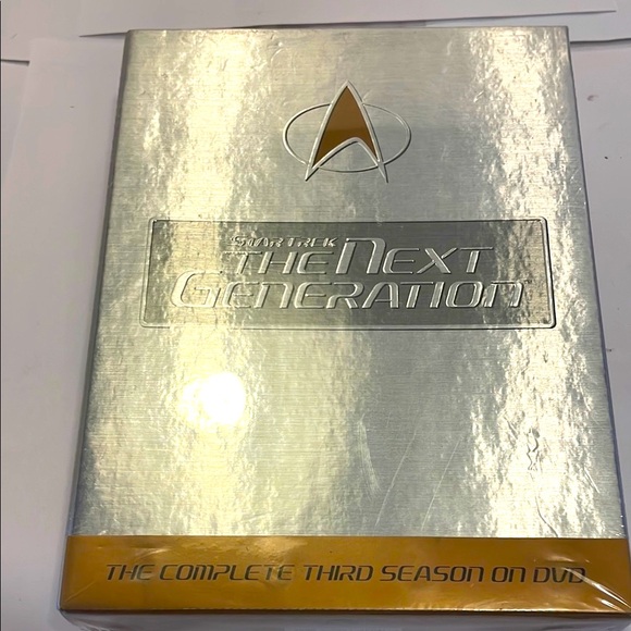 Star Trek The Next Generation Portable DVD Disc. Complete THIRD SEASONS. Silver - Picture 2 of 7